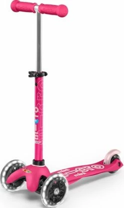 Micro Πατίνι Mini Deluxe Led Pink (MMD075) 9 Micro Πατίνι Mini Deluxe Led Pink (MMD075) -Μαγαζί ποδηλάτων Orient 691698 1