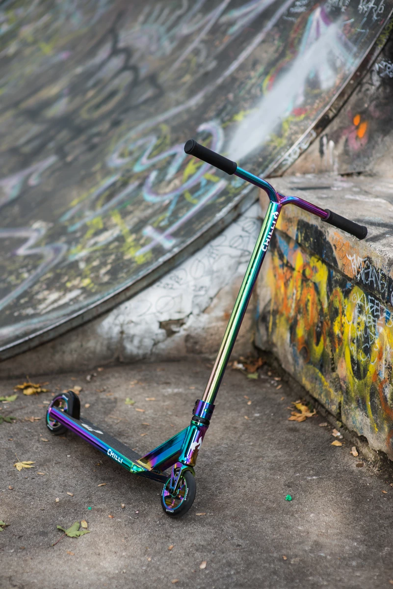 MICRO Πατίνι για Κόλπα Freestyle Chilli Pro Scooter Reaper Reloaded V2 – Neochrome 4 MICRO Πατίνι για Κόλπα Freestyle Chilli Pro Scooter Reaper Reloaded V2 – Neochrome - Image 2