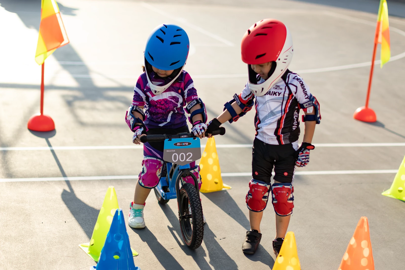 Κράνος Micro Racing Λευκό / Μπλε Small (48-54cm) 9 Κράνος Micro Racing Λευκό / Μπλε Small (48-54cm) - Image 7